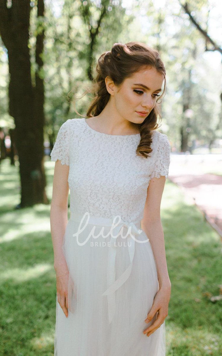 Short Sleeve Lace Bodice Tulle Wedding Dress with Jewel Neckline