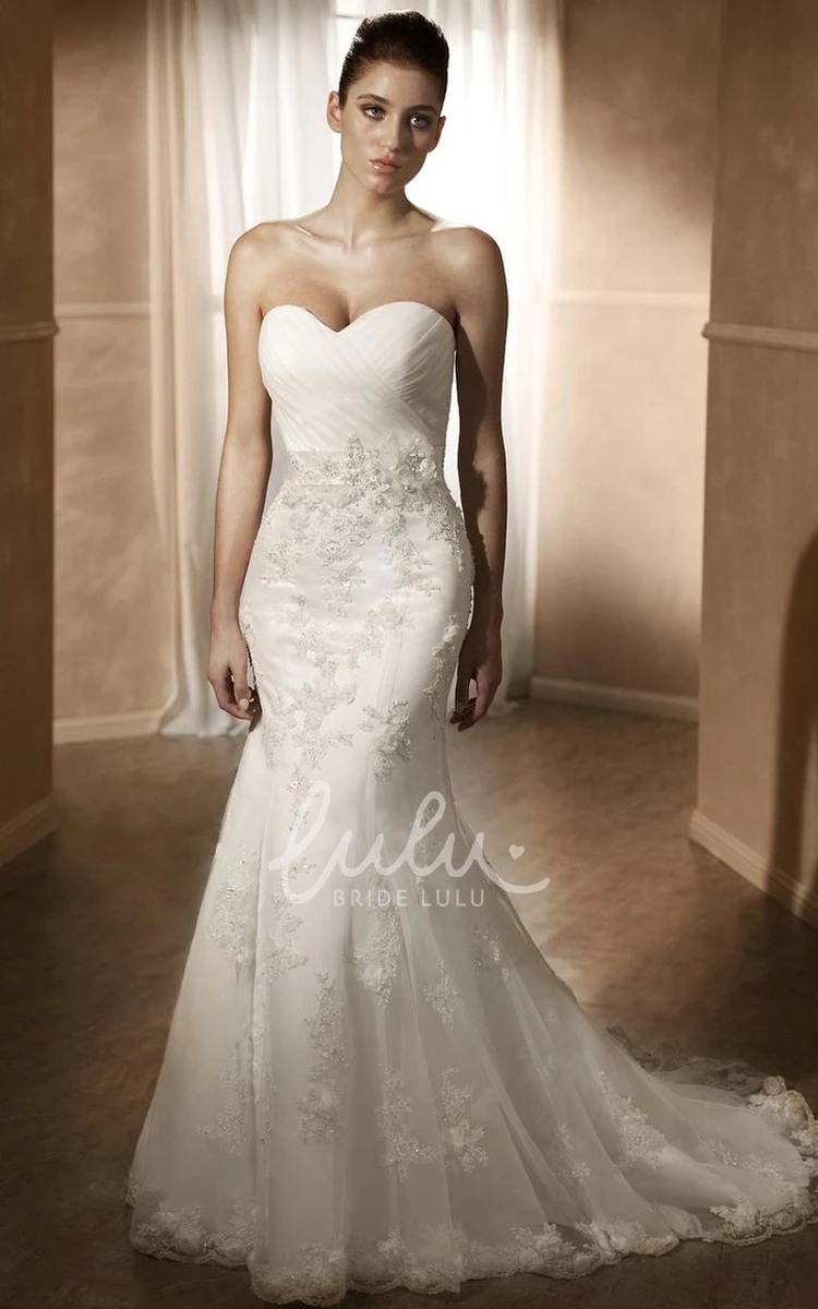 Lace Mermaid Wedding Dress with Sweetheart Neckline and Floral Detailing