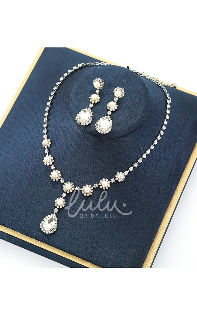 Unique Flower Shaped Rhinestone Necklace and Earrings Jewelry Set