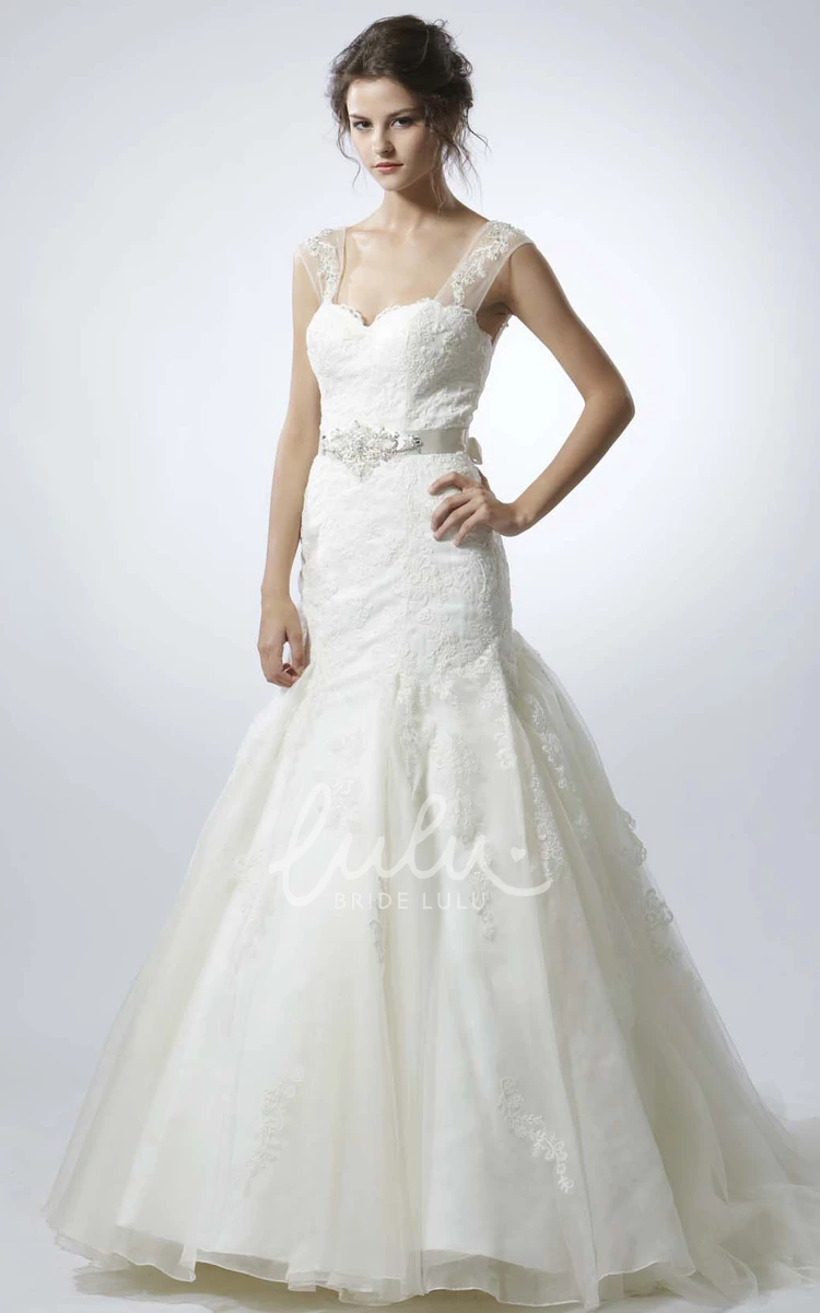 Lace Appliqued Sleeveless Wedding Dress with Ruffles A-Line Cut