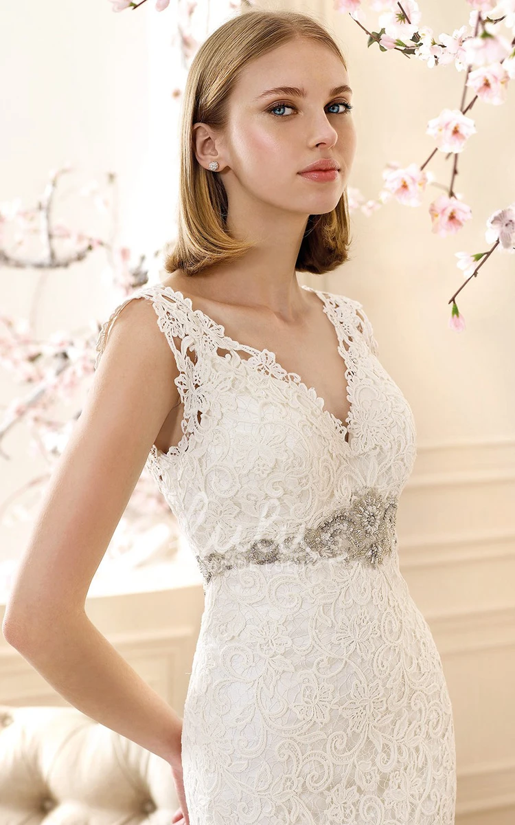 Sleeveless Lace Appliqued Wedding Dress with Waist Jewelry Flowy Sheath Style