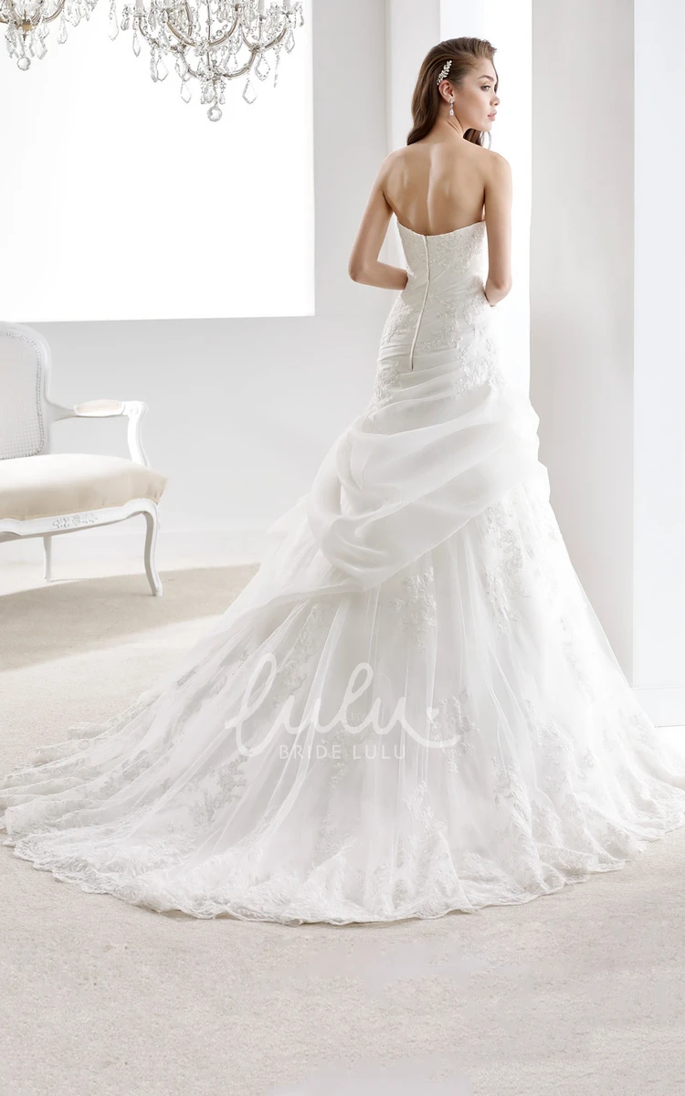 Applique Lace Wedding Dress with Sweetheart Neckline and Side Ruffles