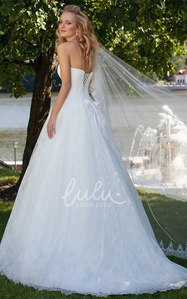 Lace Wedding Dress with Sweetheart Neckline Ball Gown Sleeveless