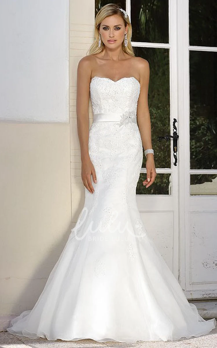 Trumpet Strapless Lace Wedding Dress with Appliques Stunning Bridal Gown