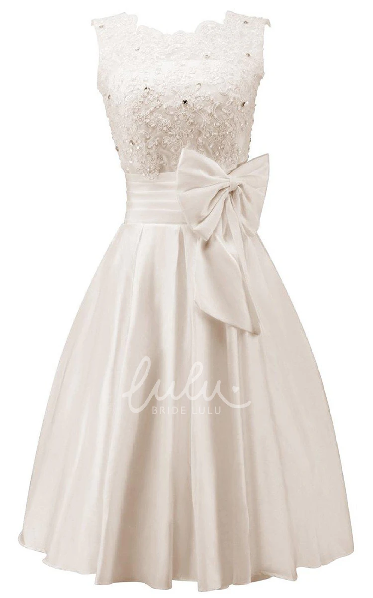 A-line Dress with Bow and Lace in Sleeveless Design