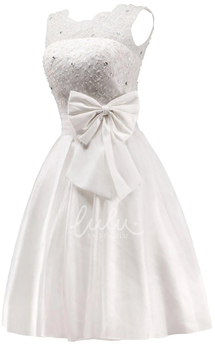 A-line Dress with Bow and Lace in Sleeveless Design