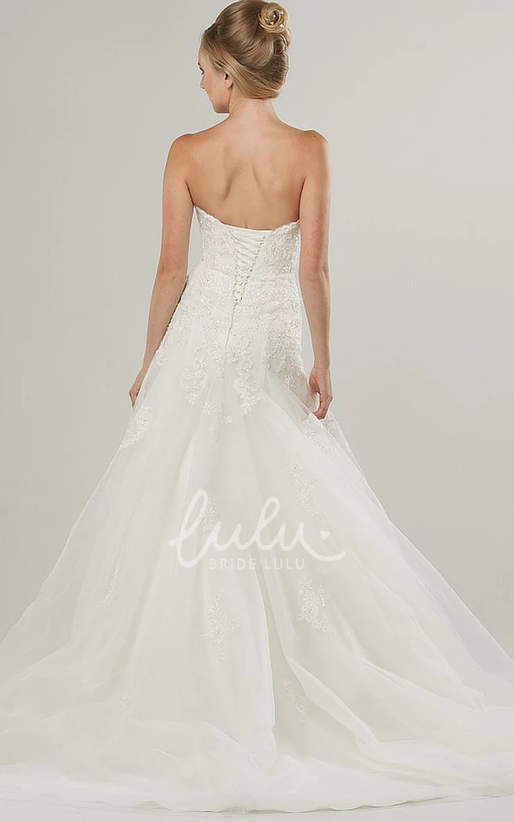 Strapped Lace&Tulle A-Line Wedding Dress with Beaded Appliques