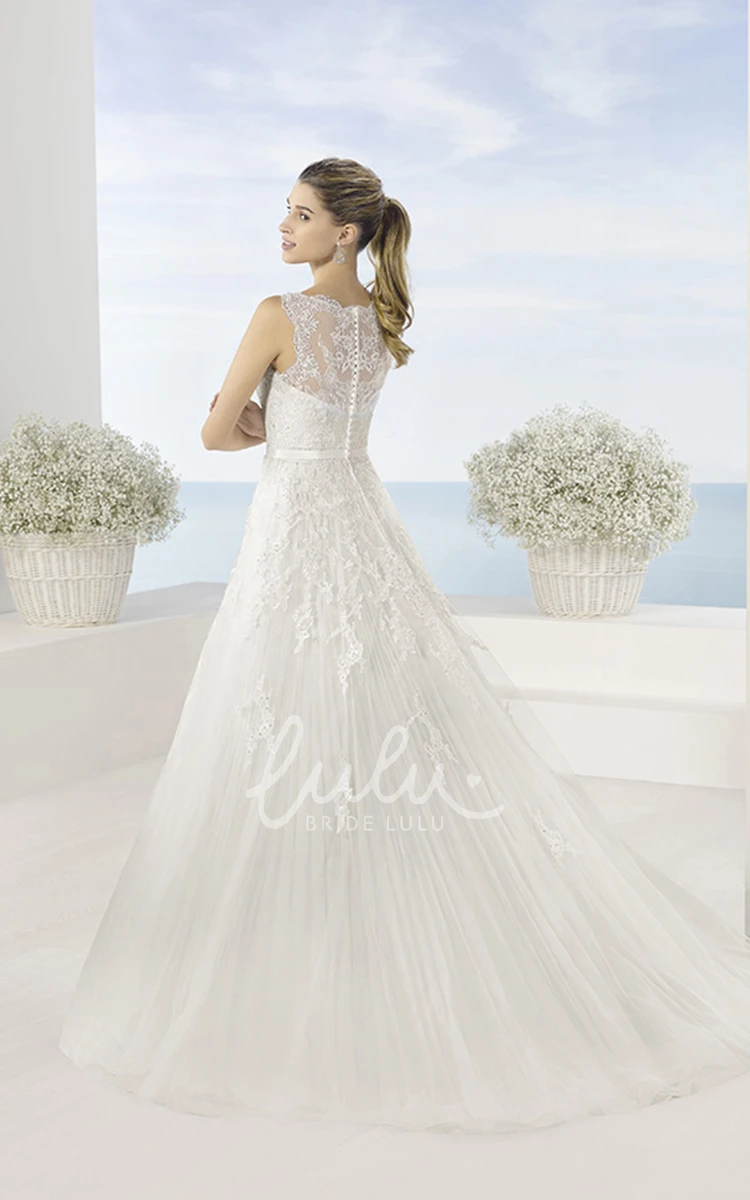 Sleeveless Bateau Appliqued Tulle Wedding Dress Flowy Bridal Gown