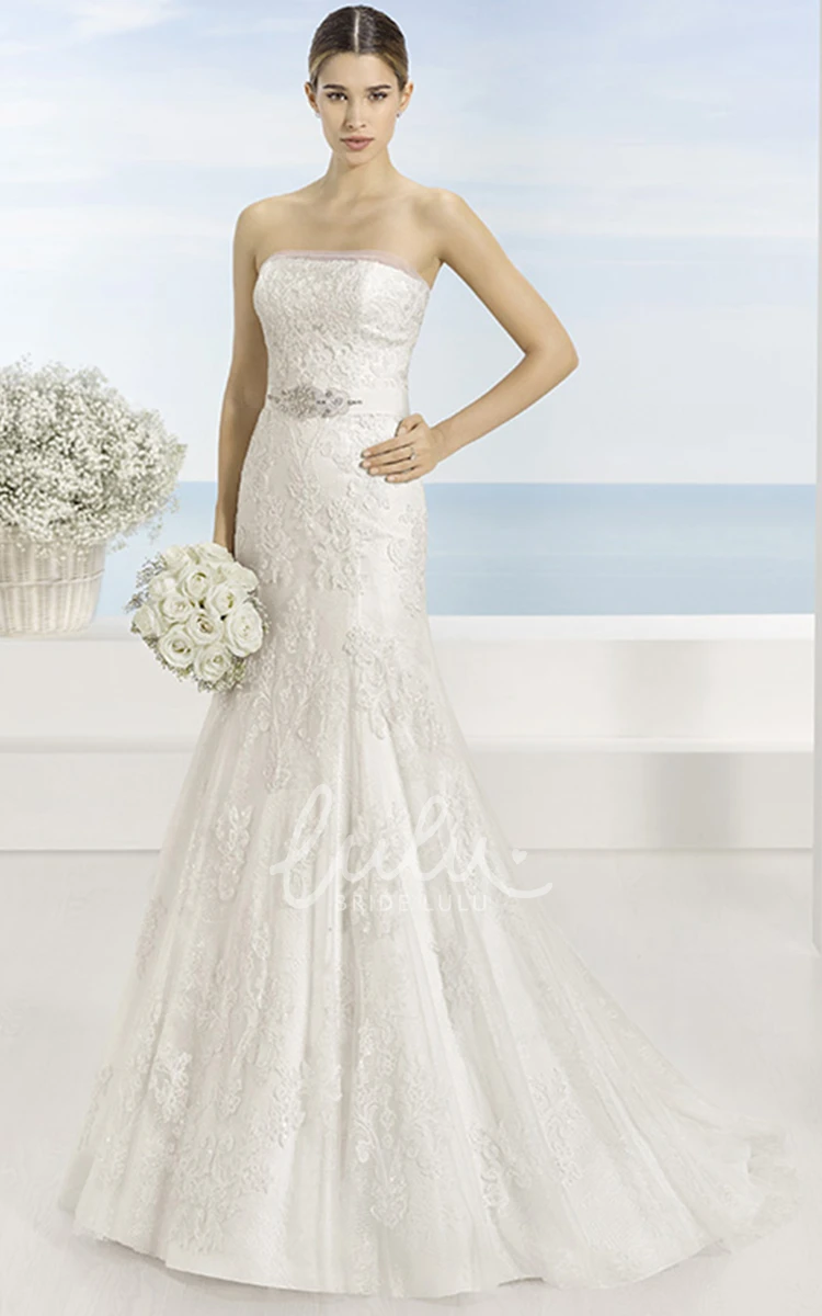 A-Line Lace Sleeveless Wedding Dress with Appliques Waist Jewelry and Pleats