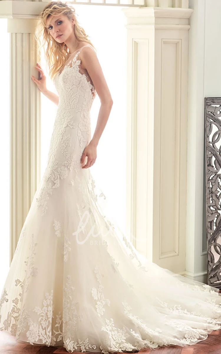 Court Train Lace Wedding Dress with Long Sleeves and Scoop Neckline