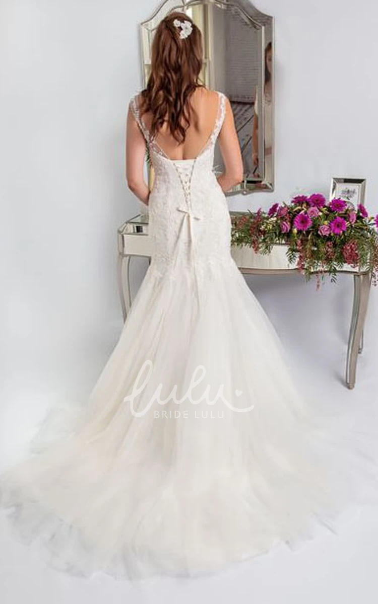 Lace&Tulle Trumpet Wedding Dress with Court Train and Corset Back Sleeveless Floor-Length Bateau