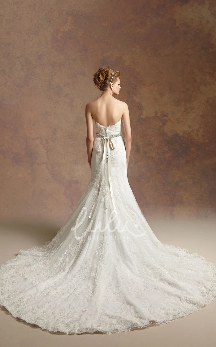 Applique Beaded Sweetheart Trumpet Wedding Dress