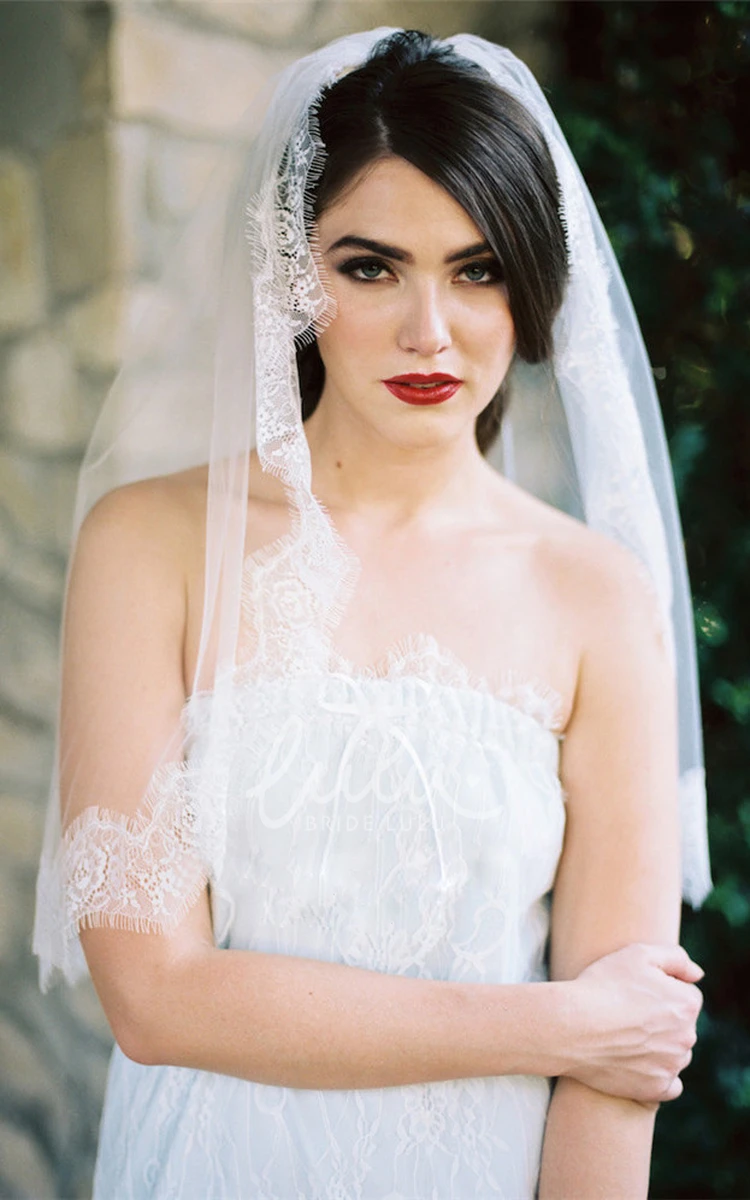 Short Lace Applique Wedding Veil Retro Style Tulle