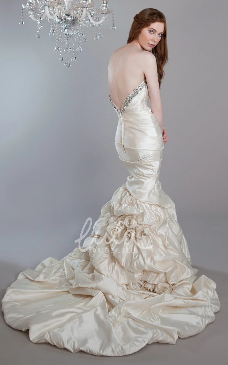 Beaded Sweetheart Satin Mermaid Wedding Dress with Sleeveless Style