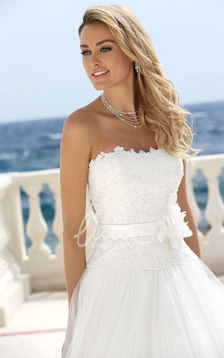 Strapless Sleeveless A-Line Wedding Dress Floor-Length with Tulle Appliques and Flower