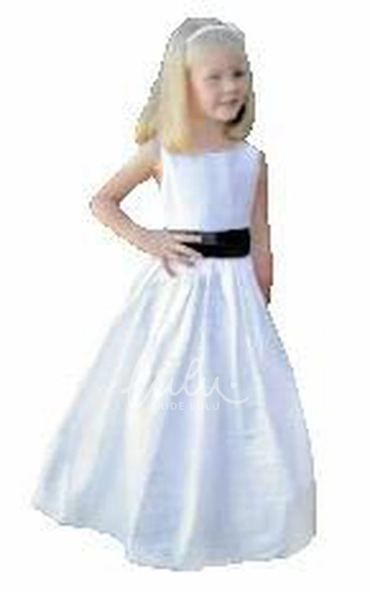 Flower Girl Dress with Scoop Neck and Sleeveless Design