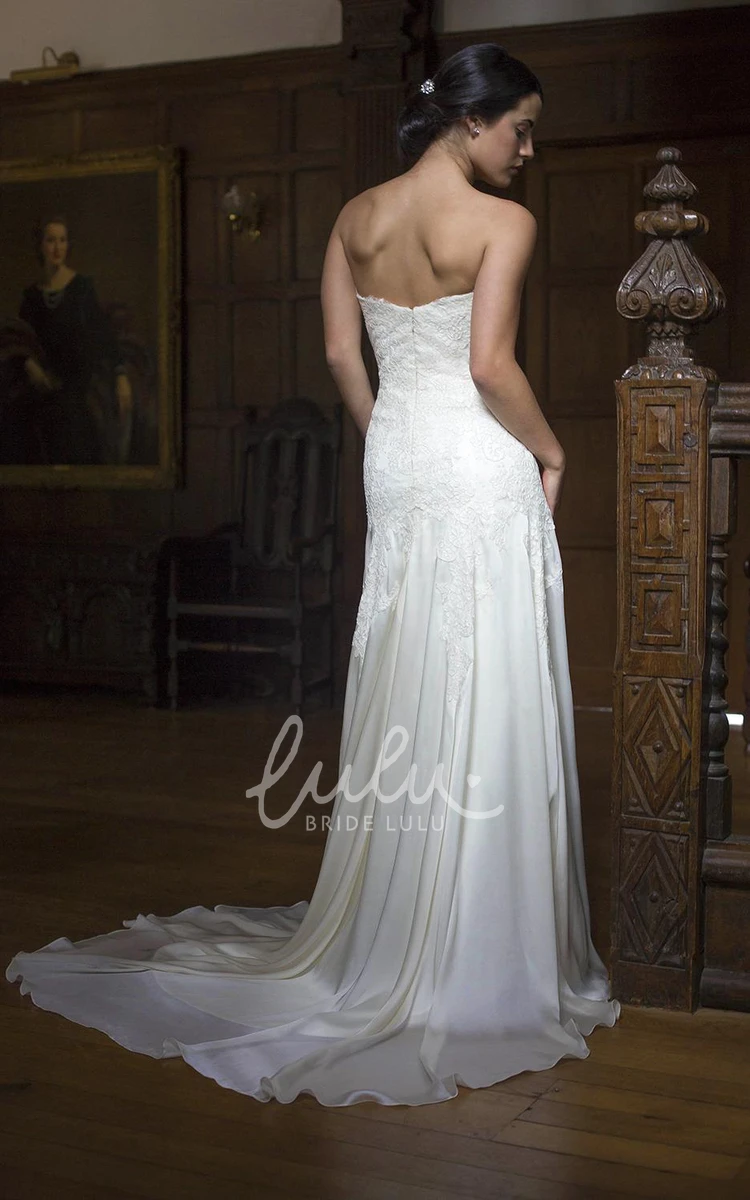 Sweetheart Sheath Lace Wedding Dress with Appliques and Zipper