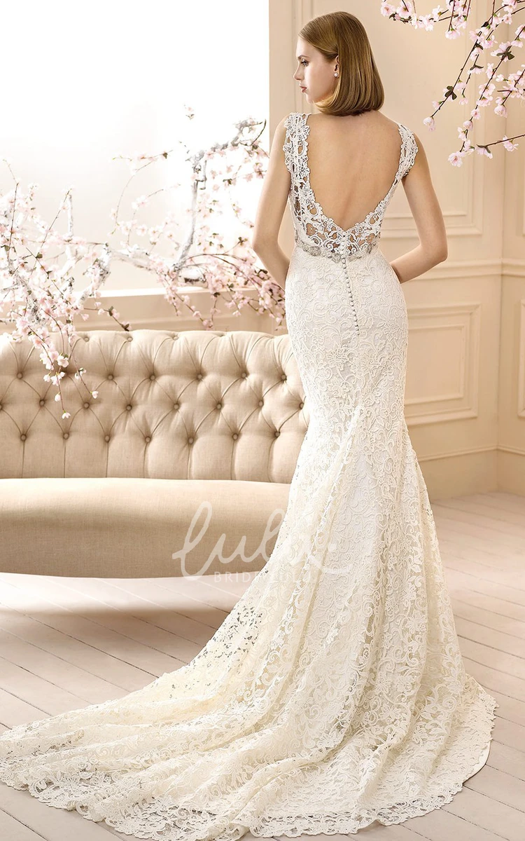 Sleeveless Lace Appliqued Wedding Dress with Waist Jewelry Flowy Sheath Style