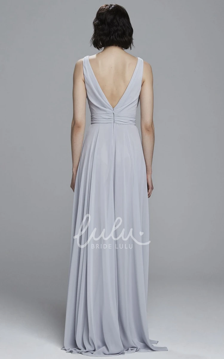 Sleeveless Chiffon Bridesmaid Dress with Scoop Neck and Ruched Detail Knee-Length