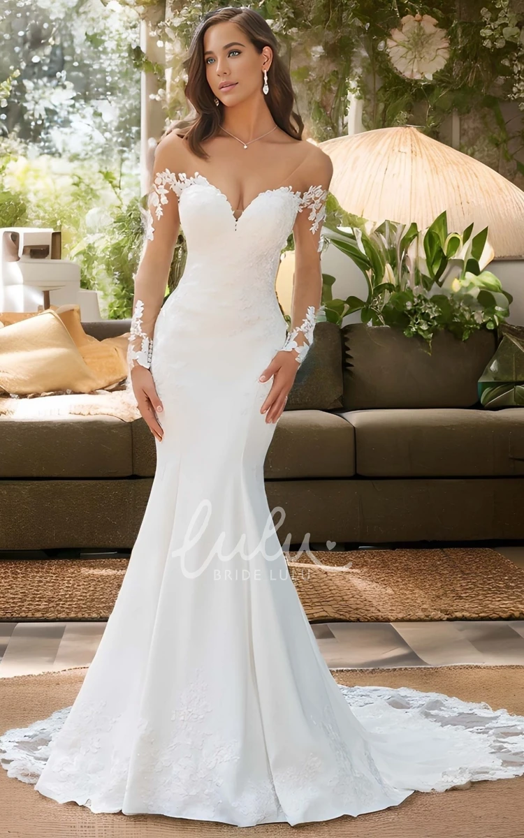 Wedding dress clearance with long tail