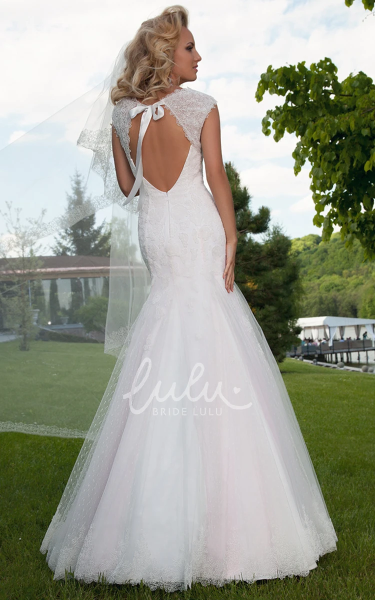 Sleeveless Lace Mermaid Wedding Dress with V-Neck and Keyhole