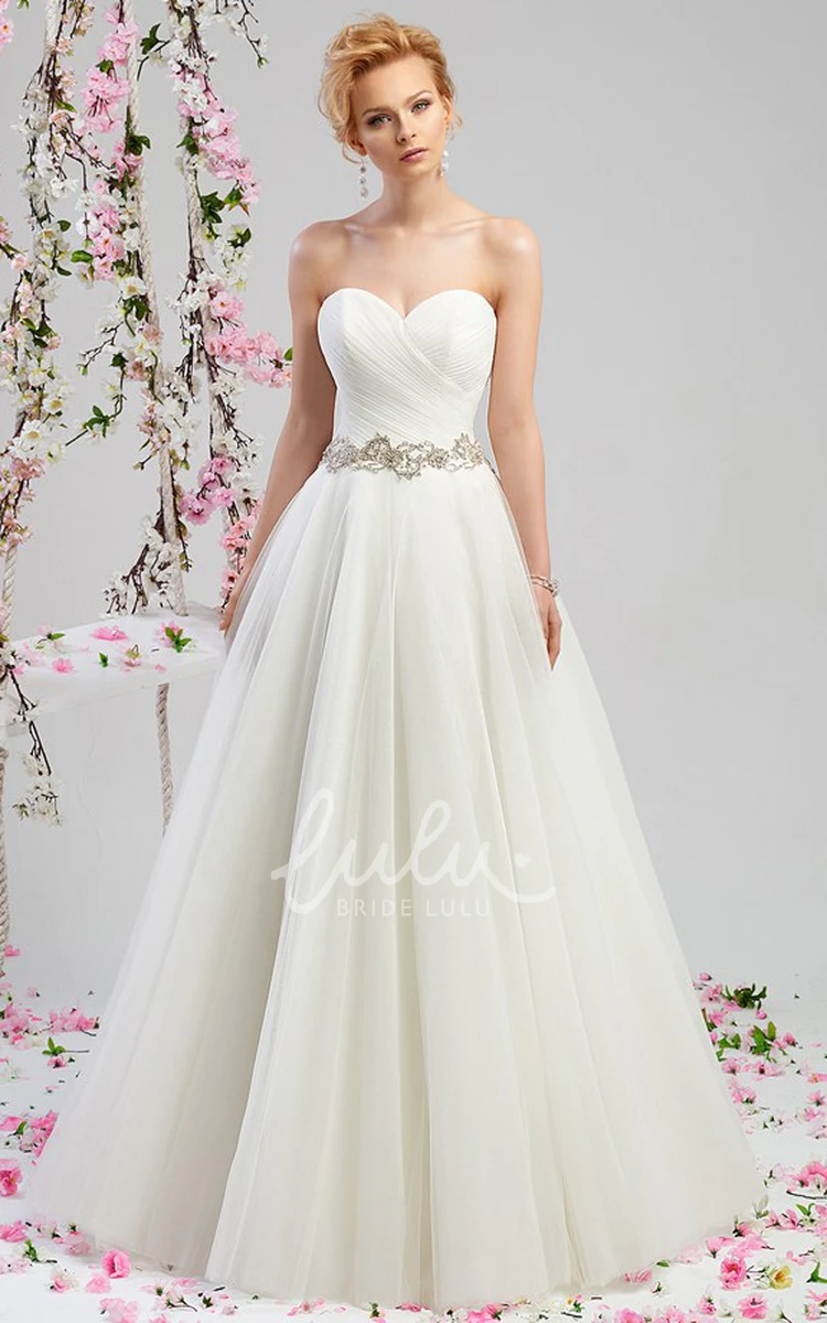 Sleeveless Ball Gown Tulle Wedding Dress with Sweetheart Neckline and Jeweled Waist Stunning Bridal Gown