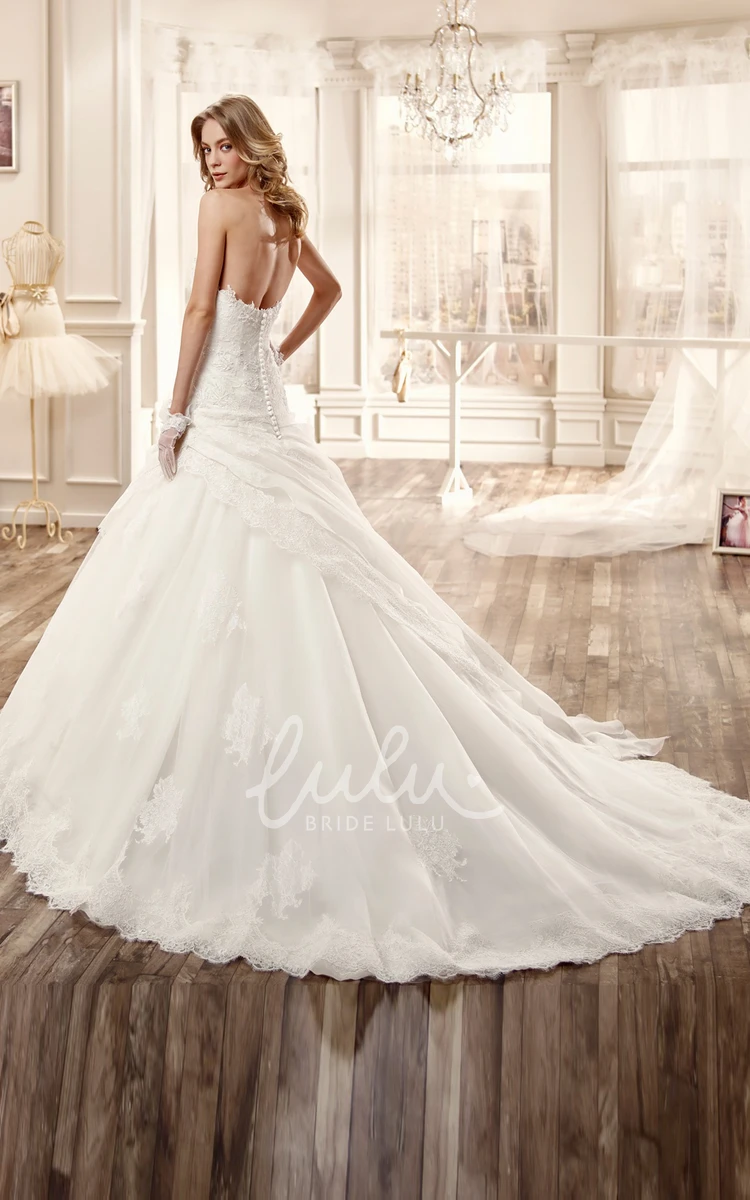 A-Line Wedding Dress with Sweetheart Neckline and Ruched Skirt Classic Bridal Gown