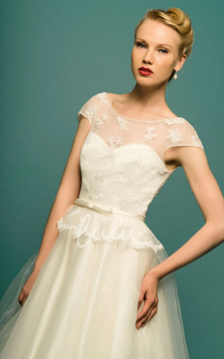 Cap Sleeve Tulle A-Line Wedding Dress Tea-Length Appliqued Scoop Neck