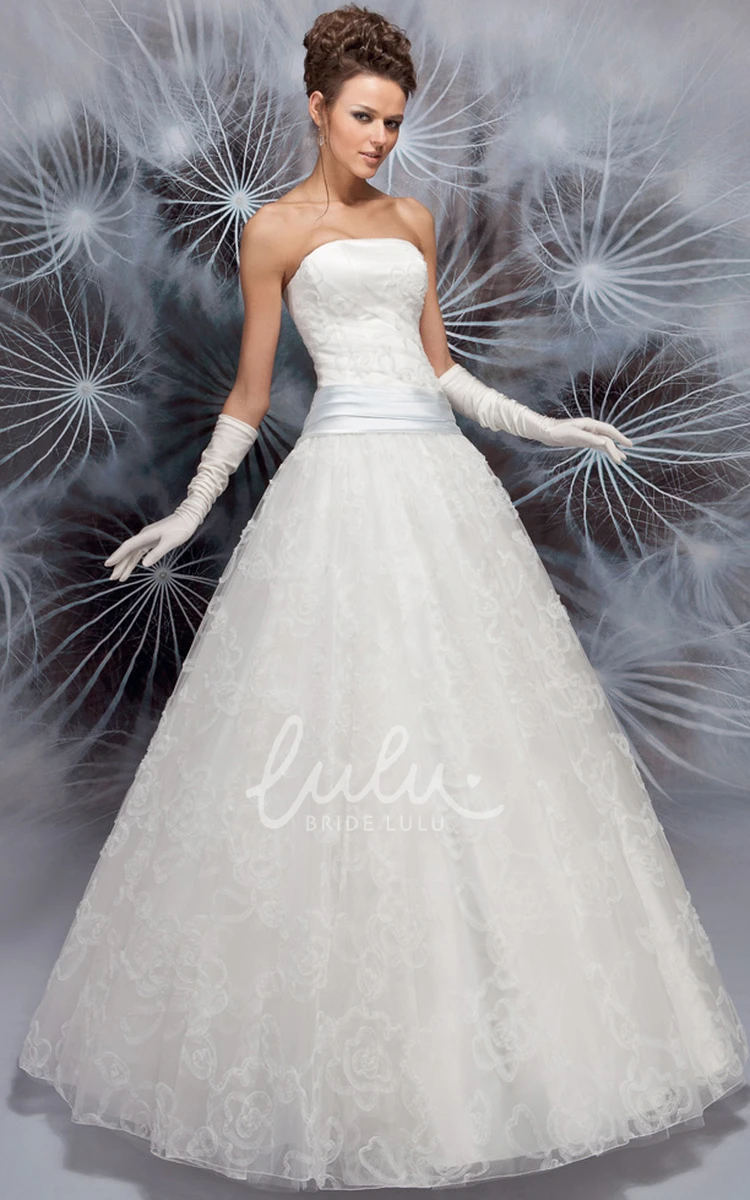 Lace-Up Back Ball-Gown Wedding Dress with Bowed Detail and Floor-Length Train